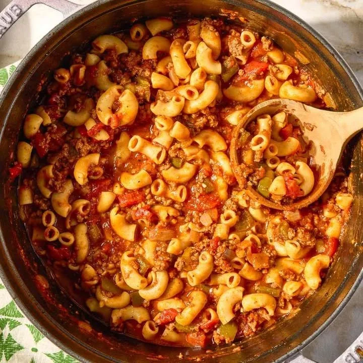 Bowl of delicious American Chop Suey with pasta and ground beef