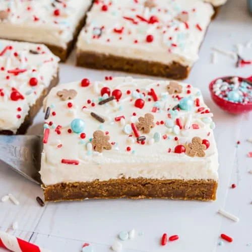 Gingerbread Cookie Bars