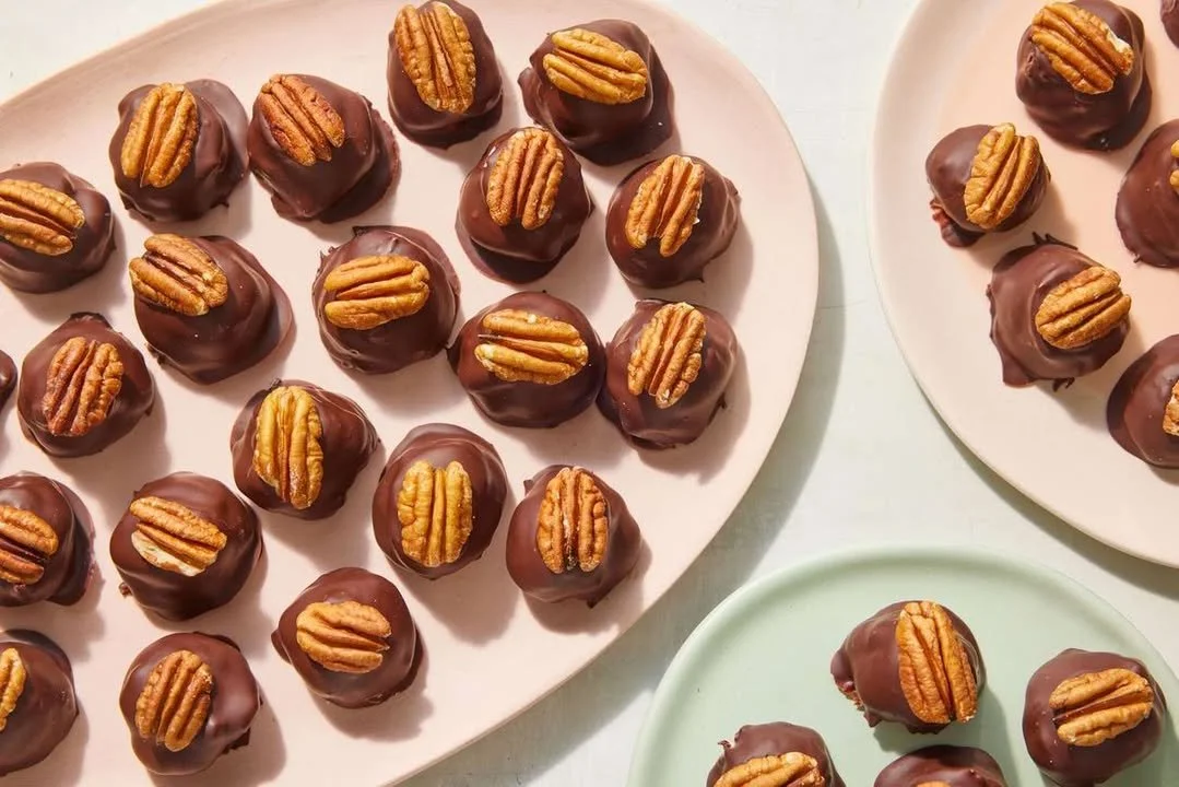 Delicious Kentucky Bourbon Balls made with rich chocolate and real bourbon.