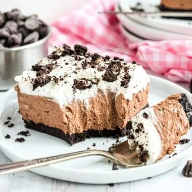 No Bake Chocolate Cheesecake Bars