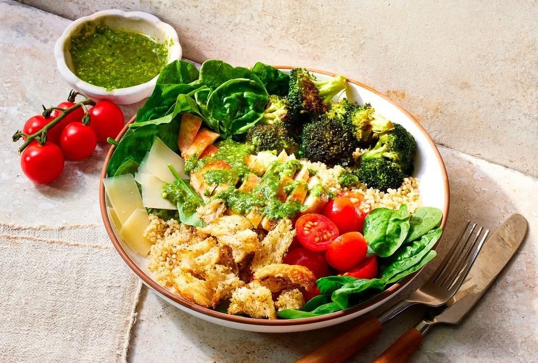 Colorful Sweetgreen Salad Riff with fresh veggies and dressing