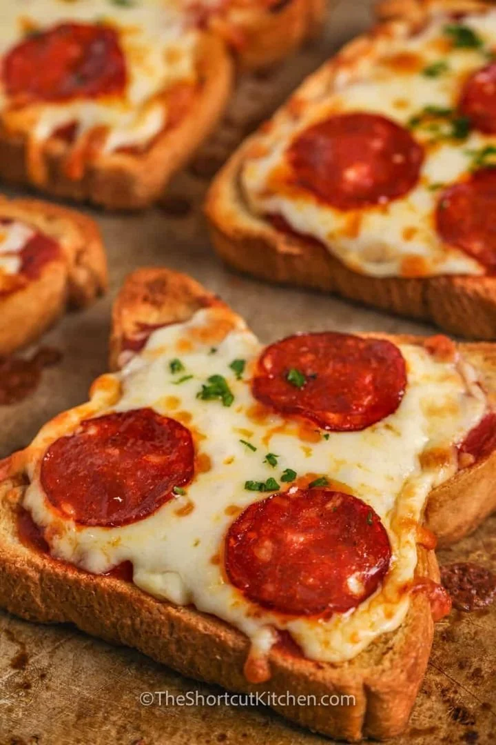 Texas Toast Pizza