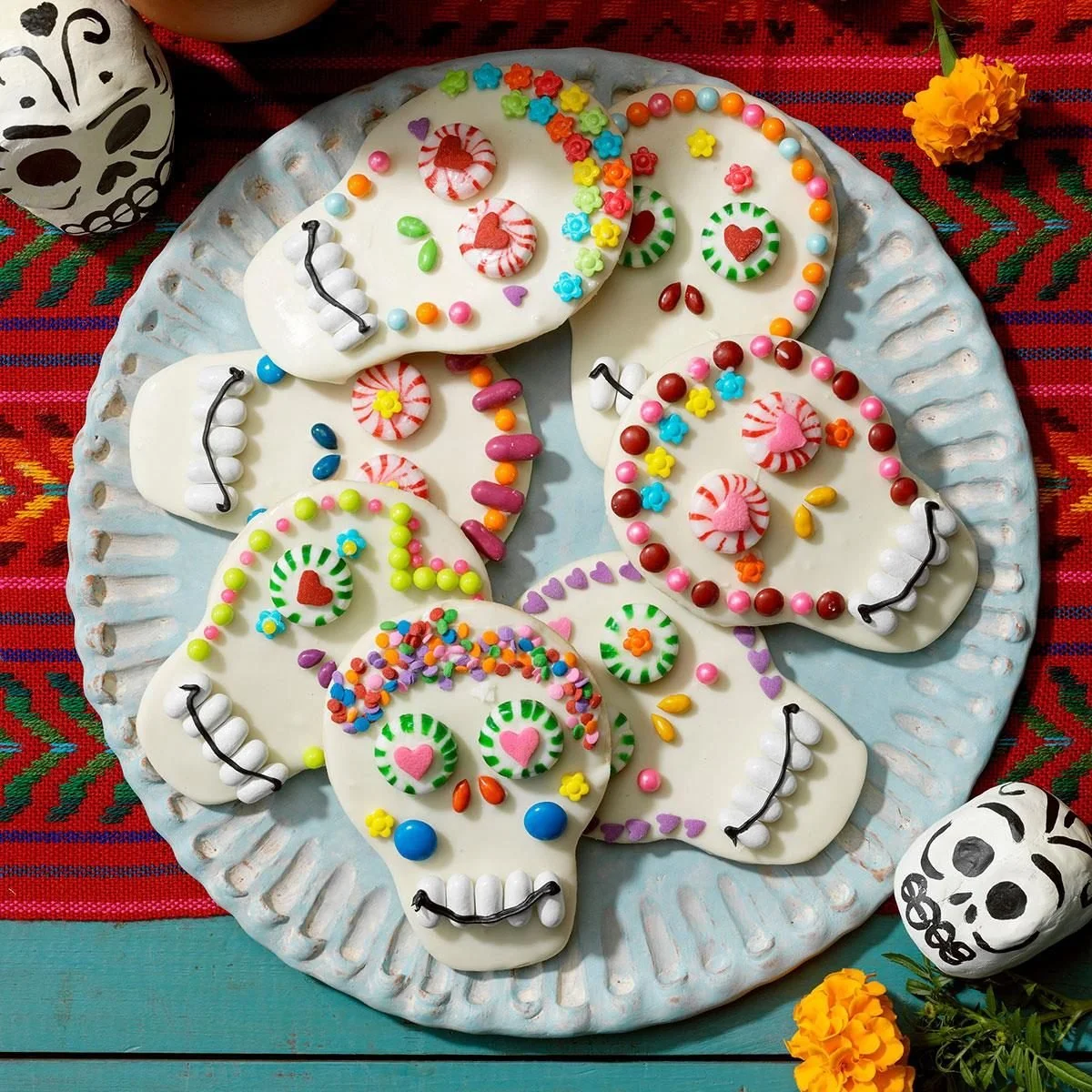 Deliciously decorated Day of the Dead cookies for festive celebration