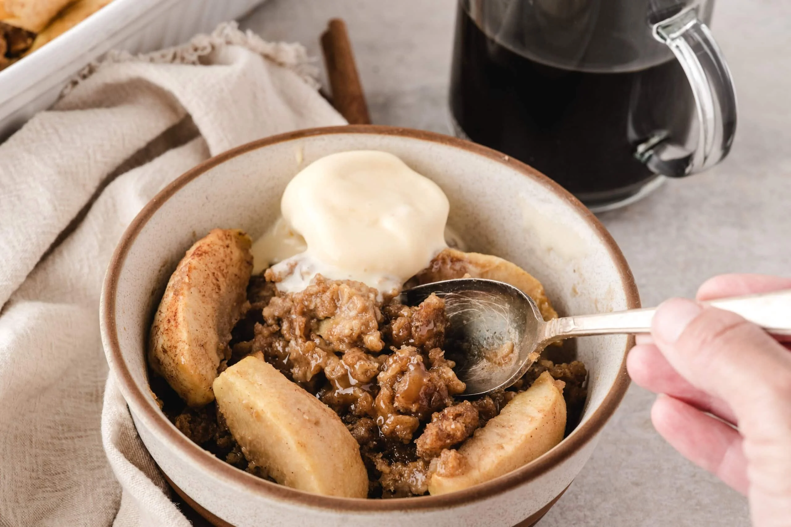 Delicious easy apple crisp with oats served on a plate