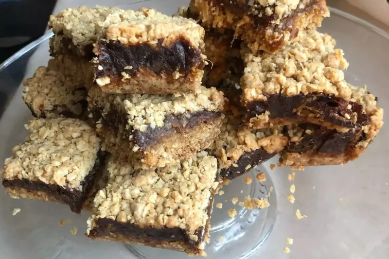 Gramma’s Date Squares