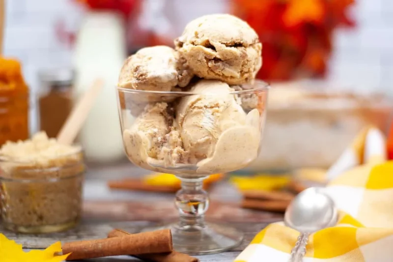 No Churn Pumpkin Pie Ice Cream