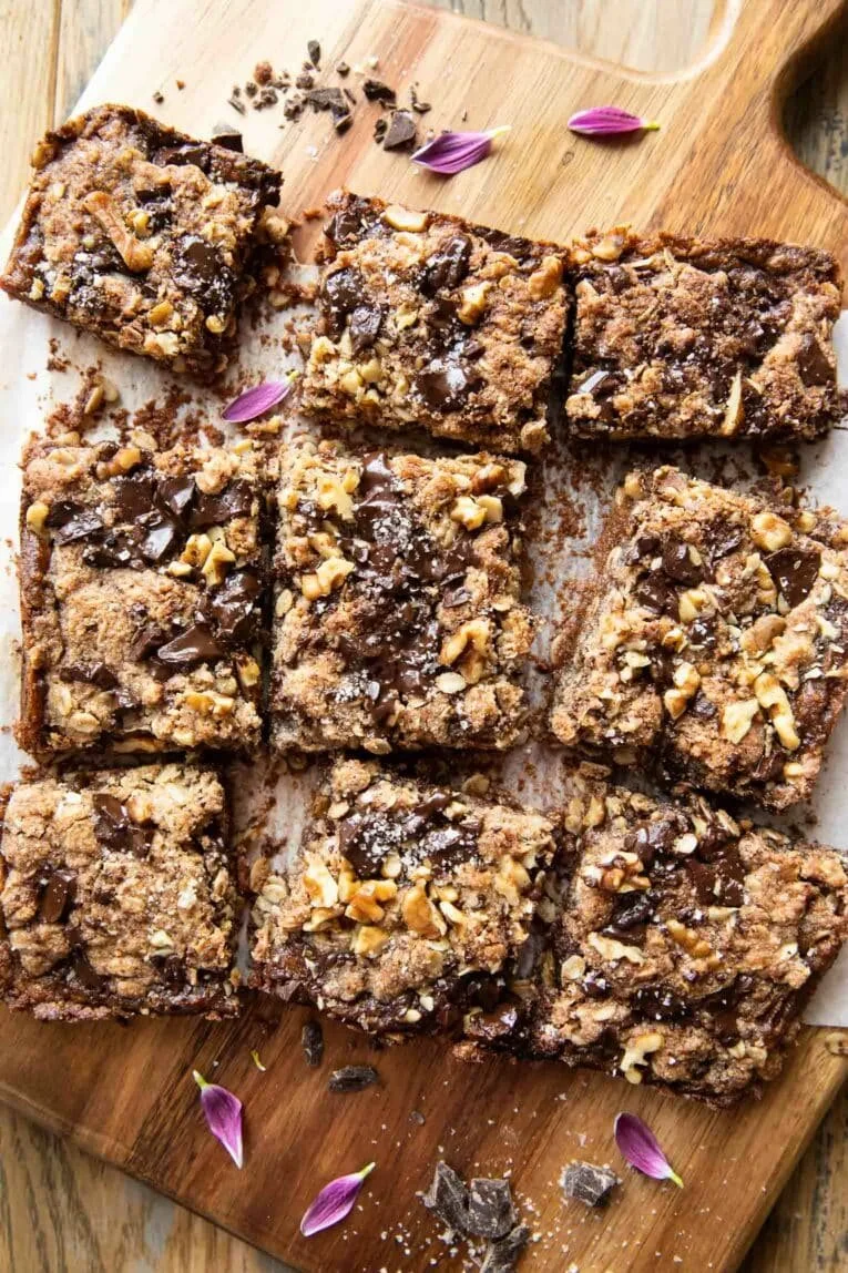 Oatmeal Chocolate Chip Date Bars