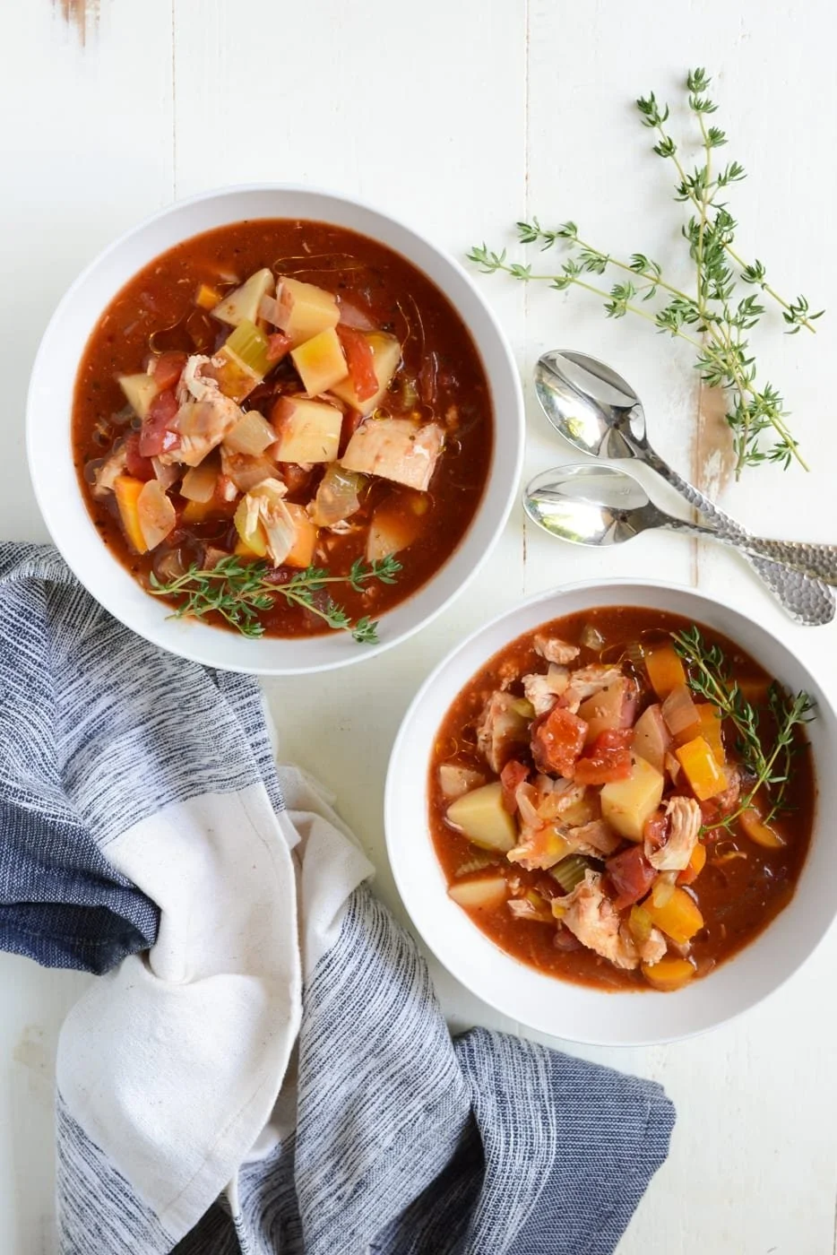 Delicious slow cooker Tuscan chicken stew with fresh vegetables