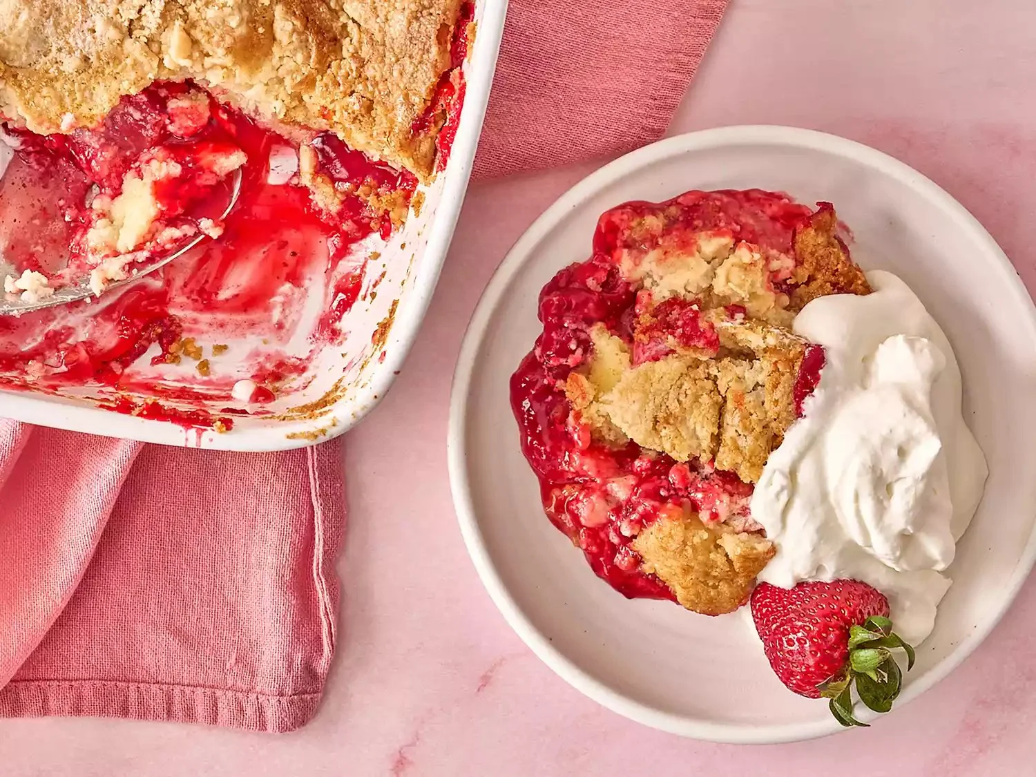 Delicious strawberry cheesecake dump cake with fresh strawberries