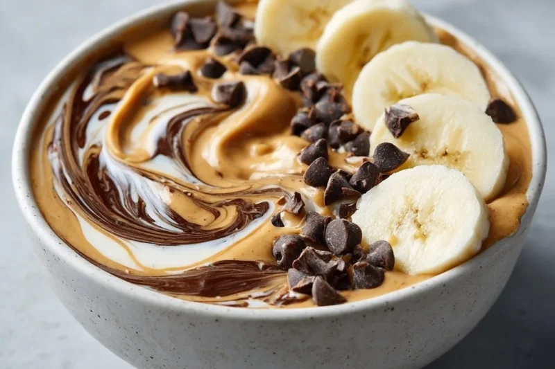 Chocolate Peanut Butter Smoothie Bowl
